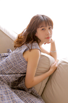 日本电影女大学生